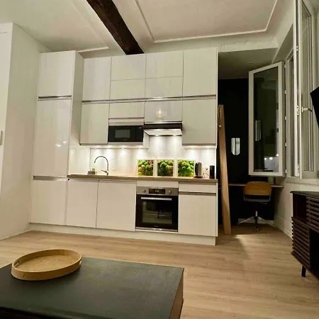 Apartment 06r - Modern - Vieux Nice